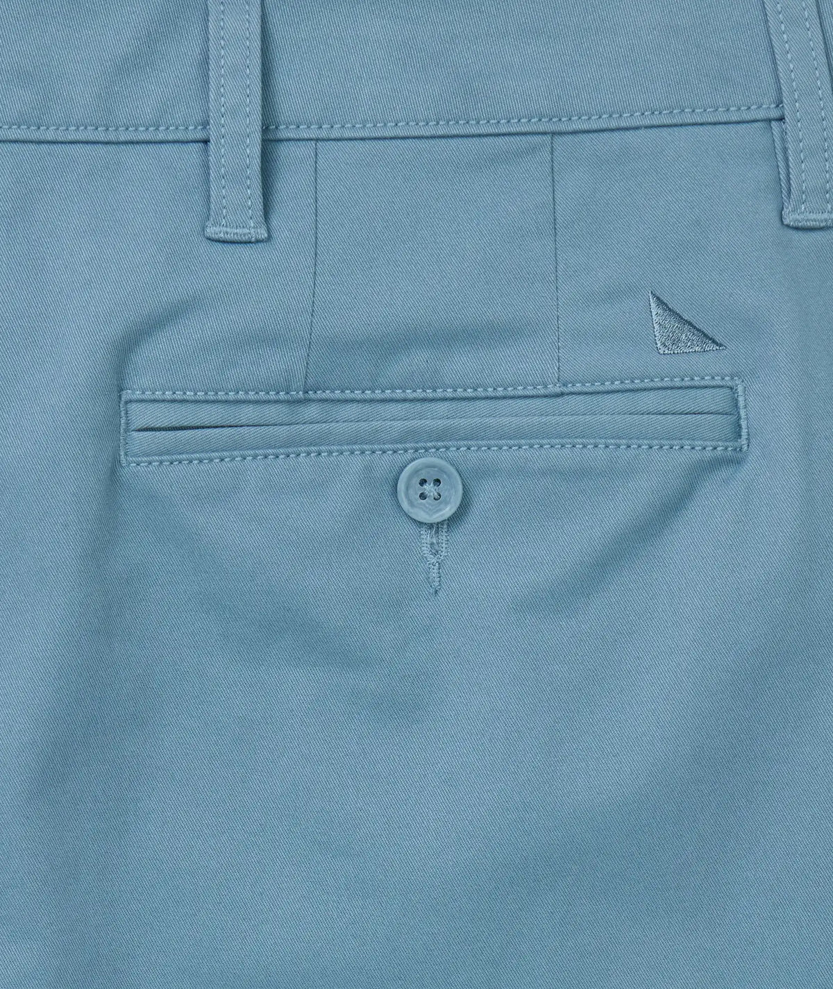 9" Stretch Chino Shorts